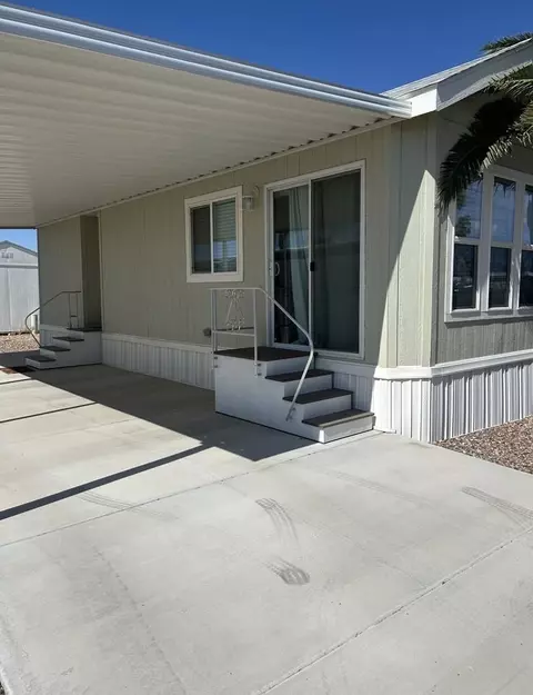 925 N Plaza Dr #79, Apache Junction, AZ 85120