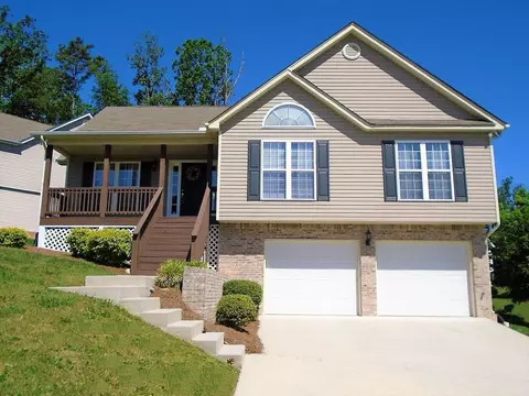 520 Hatch Trl, Soddy Daisy, TN 37379