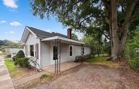 431 Sixteenth St, Cramerton, NC 28032
