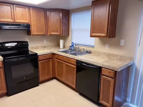 507 E Hazzard Ave #4, Eustis, FL 32726 photo 7