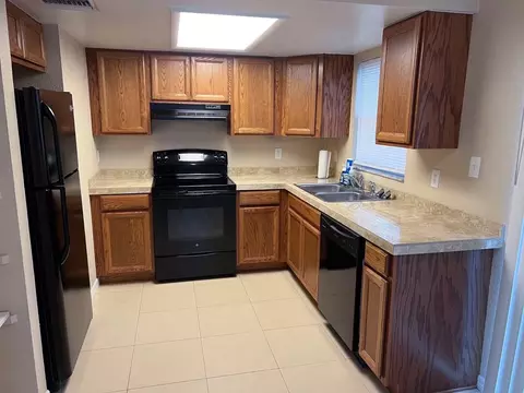 507 E Hazzard Ave #4, Eustis, FL 32726 photo 8