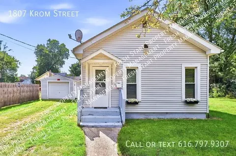 1807 Krom St, Kalamazoo, MI 49007