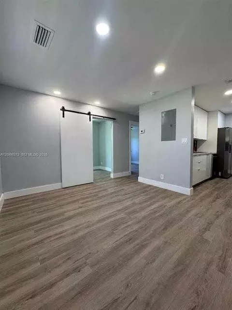 2865 NE 13th Ave #1, Pompano Beach, FL 33064