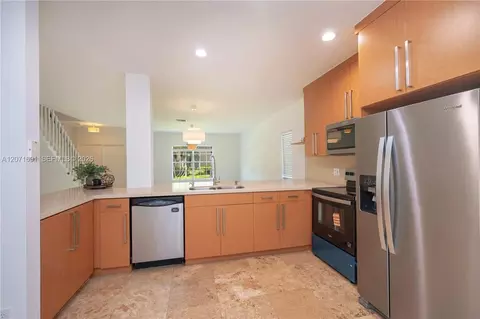 16219 Emerald Cove Rd, Weston, FL 33331
