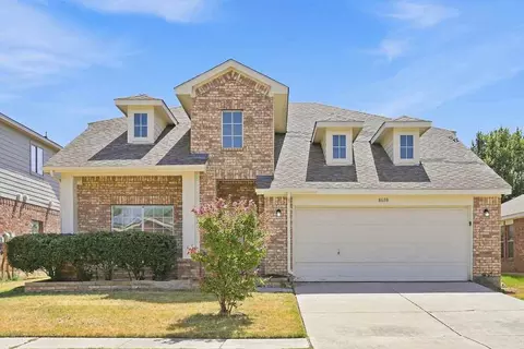 8608 Sagebrush Trl, Cross Roads, TX 76227