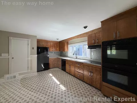 91 Porter St #2, Somerville, MA 02143