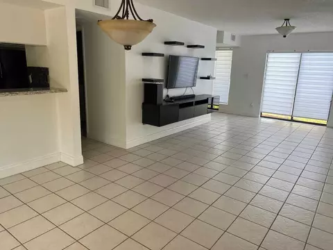 4001 Beneva Rd #324, Sarasota, FL 34233