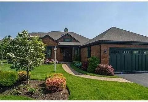 35 Raynor Dr #NA, Hingham, MA 02043
