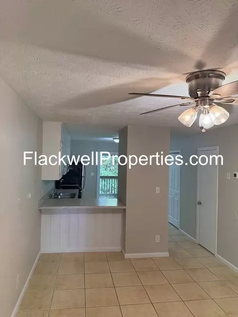 5157 Spring St #I1, Flowery Branch, GA 30542