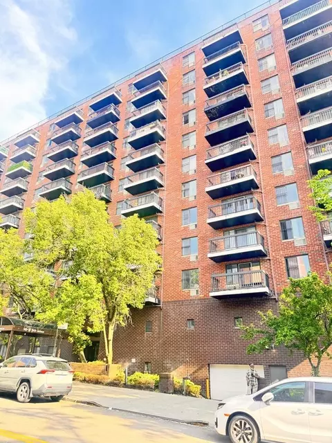 140-16 34th Ave #913, Flushing, NY 11354