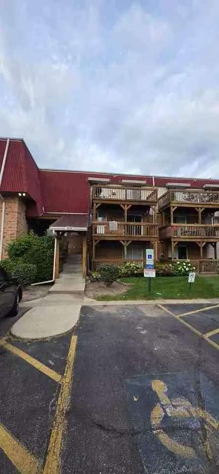 1870 Tall Oaks Dr #3101, Aurora, IL 60505