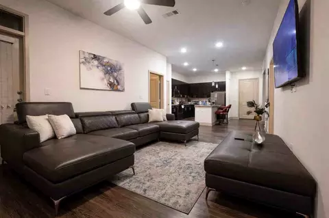 8877 Frankway Dr #1604263P, Houston, TX 77096