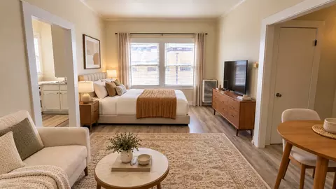 815 S Lake St #208, Los Angeles, CA 90057