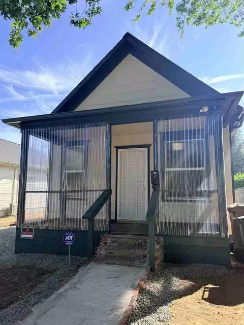 4015 S Thompson Ave, Tacoma, WA 98418