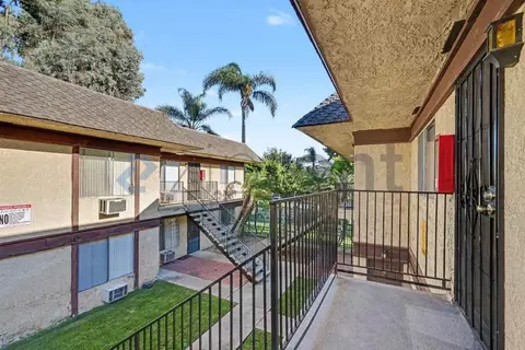 3523 W Savanna St #17, Anaheim, CA 92804