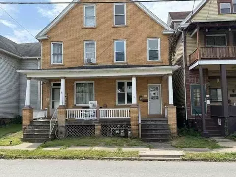 511 Woodward Ave #A, Kittanning, PA 16201
