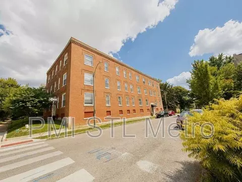 3672 Russell Blvd #3E, Saint Louis, MO 63110