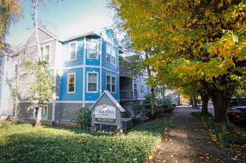 236 SW Meade St #04, Portland, OR 97201