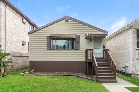 4429 N Neenah Ave, Chicago, IL 60706