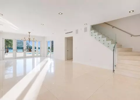 Undisclosed, Miami Beach, FL 33139