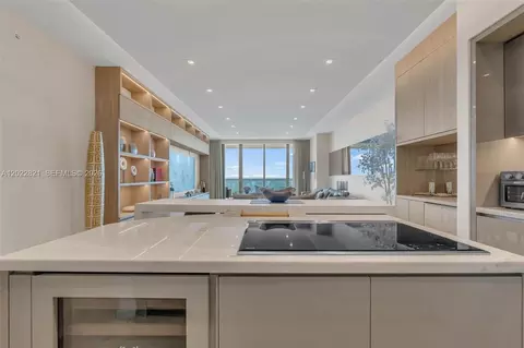 Undisclosed, Sunny Isles Beach, FL 33160