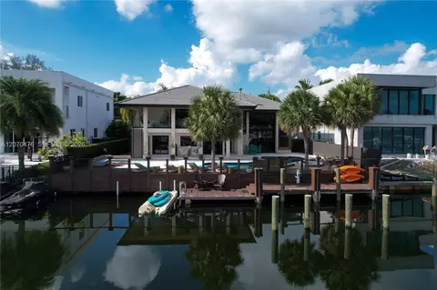 Undisclosed, North Miami Beach, FL 33160