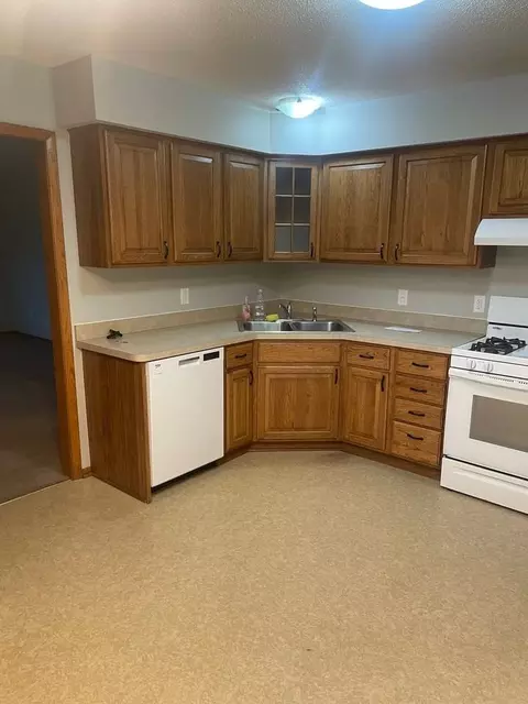 3640 Edward St NE, Saint Anthony, MN 55418