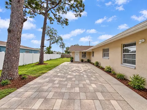 3122 Green Acres Ave, Largo, FL 33771