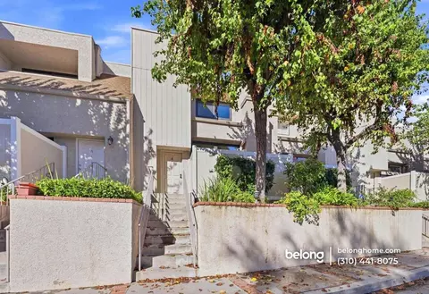 15235 Magnolia Blvd #B, Los Angeles, CA 91403