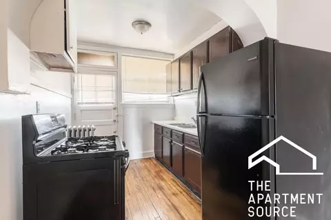 2105 Grove Ave #202, Berwyn, IL 60402