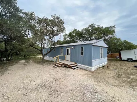 611 Buck Trl, Canyon Lake, TX 78133