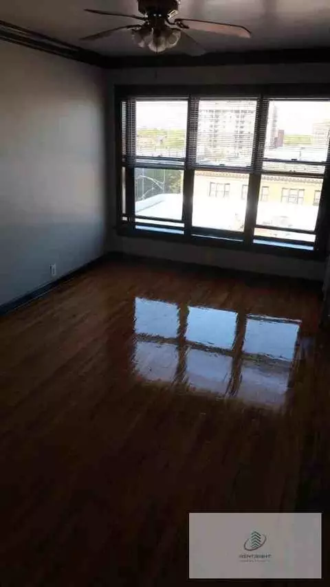 846 W Montrose Ave #407, Chicago, IL 60613