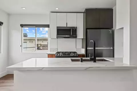 701 N Hill Pl #5, Los Angeles, CA 90012