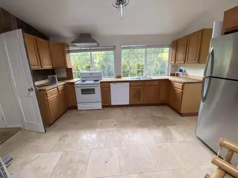 27520 Moody Rd #C, Los Altos Hills, CA 94022