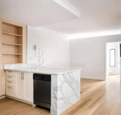 110 Pearl St #10R, New York, NY 10005
