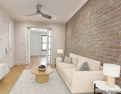 345 W 53rd St #5, New York, NY 10019