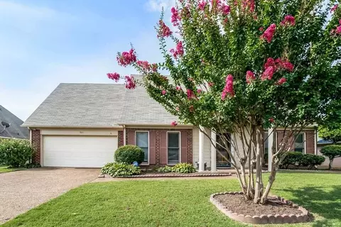 7621 Dexter Manor Dr, Cordova, TN 38016