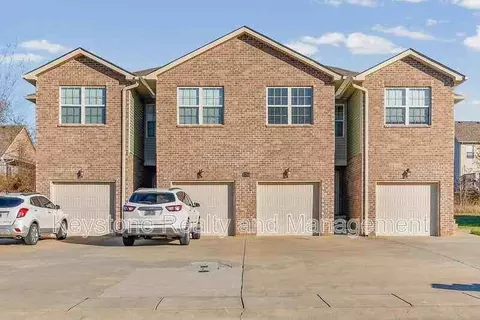1716 Manning Dr #1, Clarksville, TN 37042