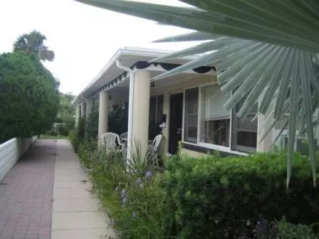 703 S Grandview Ave, Daytona Beach, FL 32118