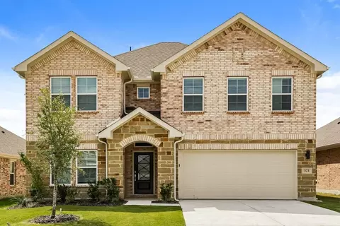 321 Amberville Dr, Red Oak, TX 75154