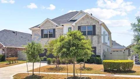 9868 N Goshawk Trl, Shenandoah, TX 77385