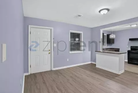 305 W Oak St #B, Lawrenceville, GA 30046