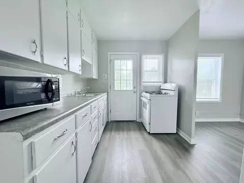 116 Locust St, Waterloo, IA 50701