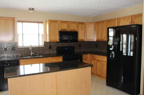 461 Furman St, Pickerington, OH 43147