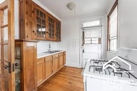 4826 W Addison St #2S, Chicago, IL 60641