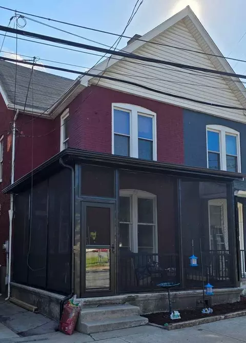 546 N 3rd St, Columbia, PA 17512