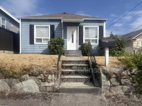 1222 5th St, Bremerton, WA 98337