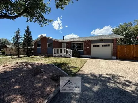 104 Fordham St, Colorado Springs, CO 80911