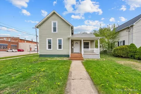 429 W Ottawa St #NA, Sycamore, IL 60178