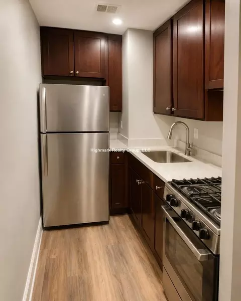 5750 N Kenmore Ave #510, Chicago, IL 60660